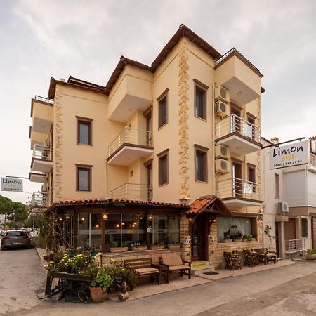 Limon Otel Foça Exterior photo